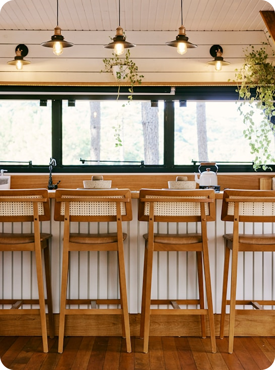 Restaurante moderno con menú QR